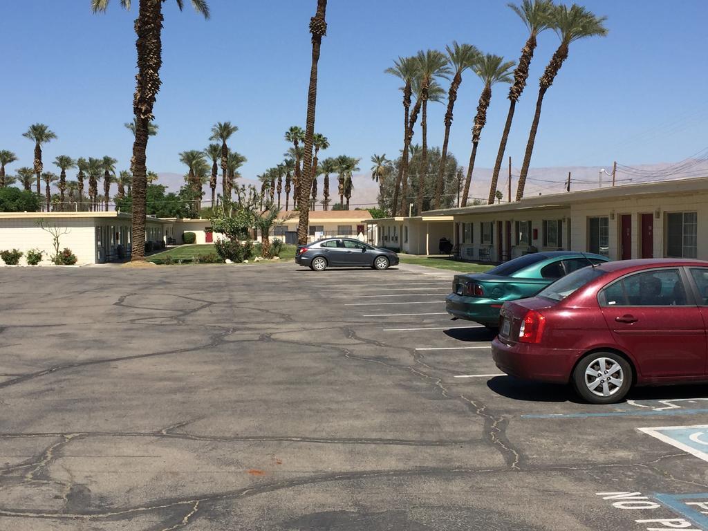 Western Sands Motel Indio Exterior photo