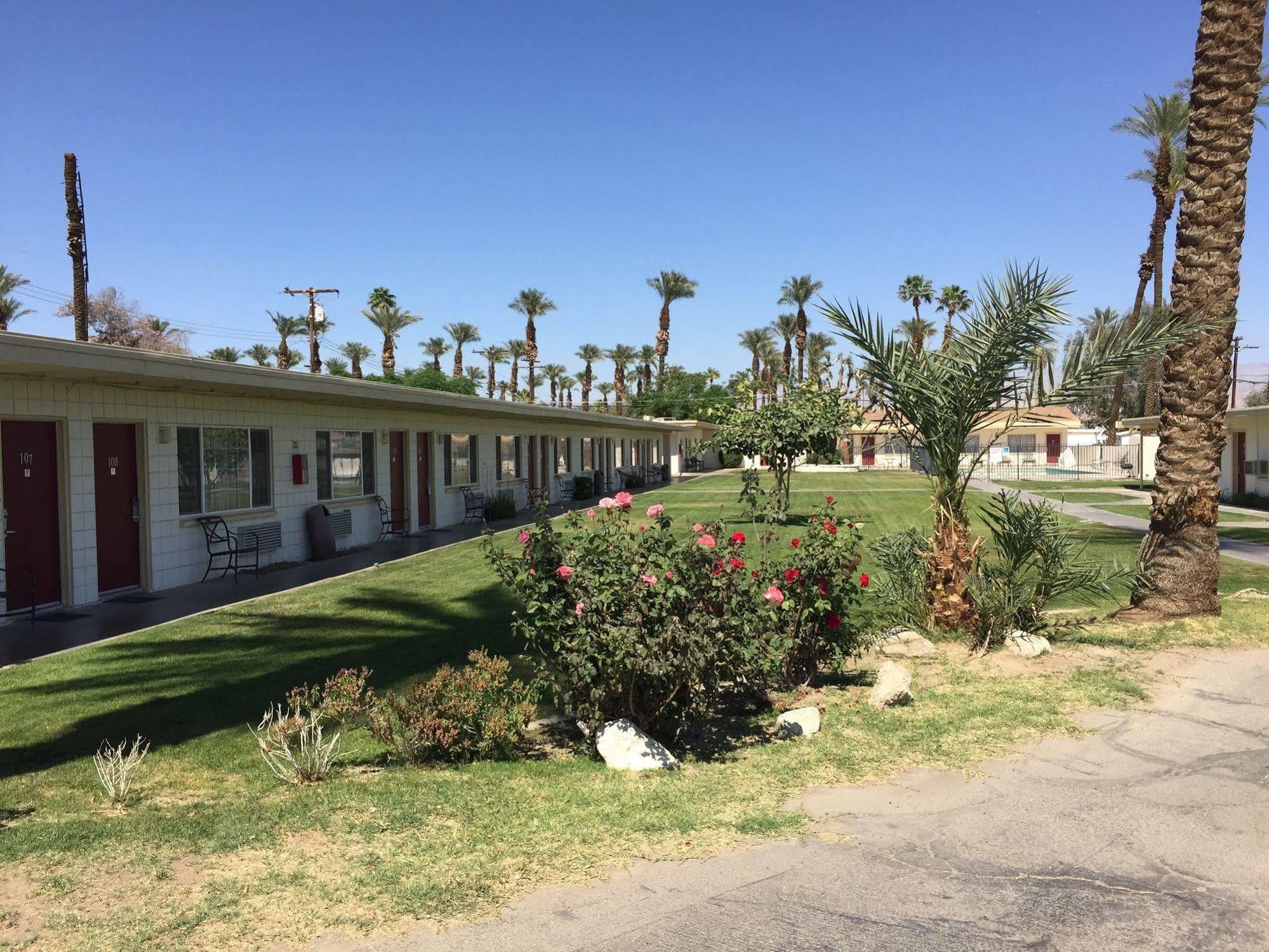 Western Sands Motel Indio Exterior photo